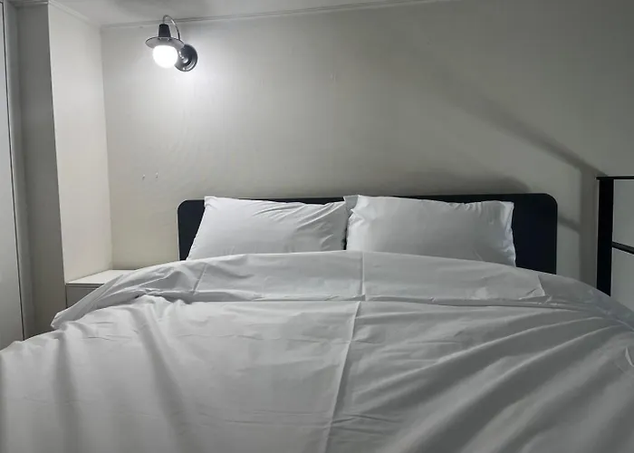 Hongdae Chic Grey House Early Promotion 15 Percent Off 首爾