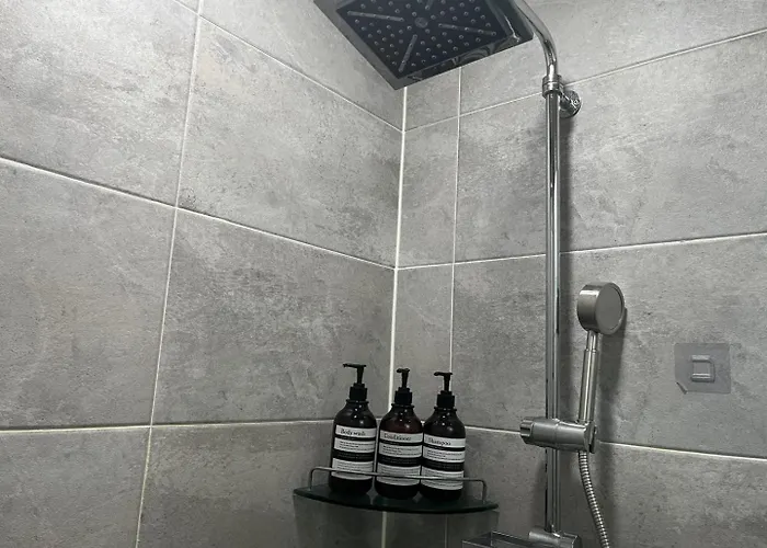 Hongdae Chic Grey House Early Promotion 15 Percent Off 首爾